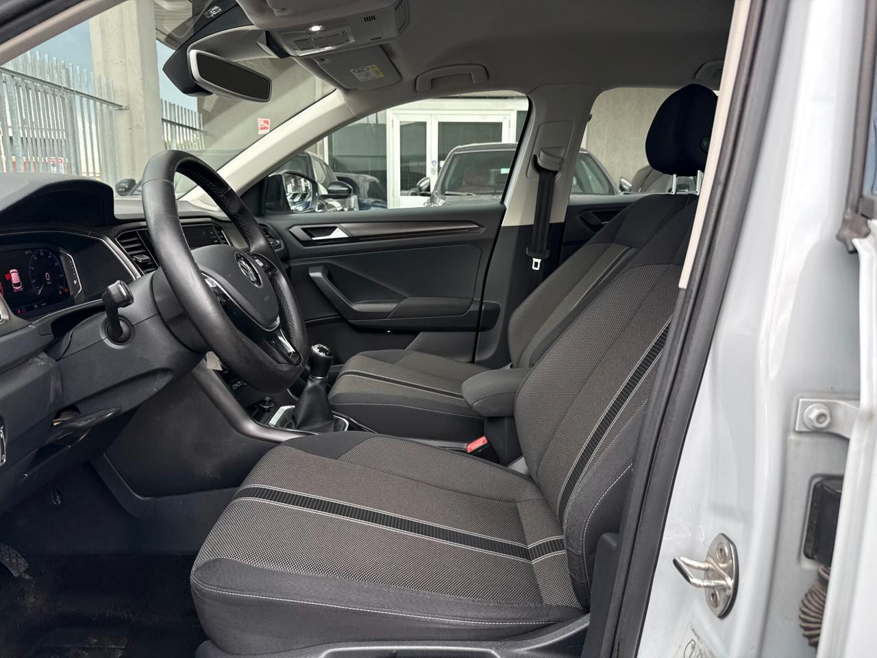 Volkswagen T-Roc 1.0 tsi / VIRTUAL COCKPIT 115cv