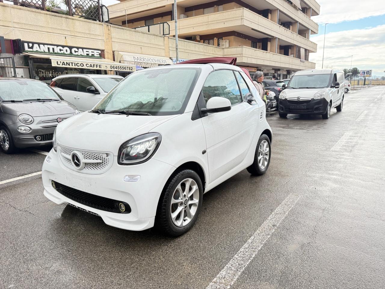 Smart ForTwo 70 1.0 twinamic cabrio Passion LED PDC CERCHI 15 BLUETOOTH