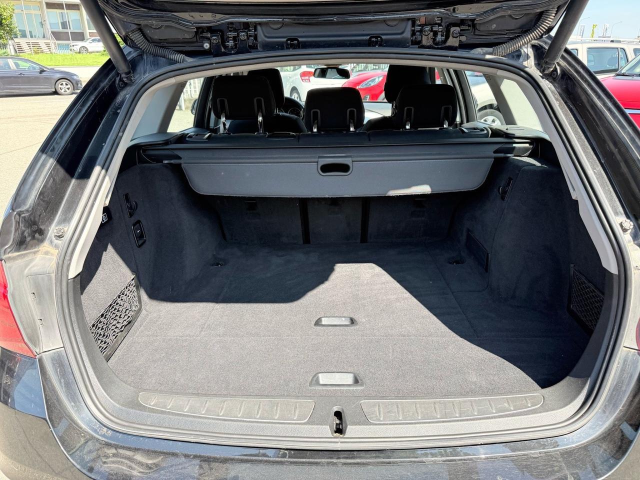 BMW 318d 150cv Business Advantage 2019