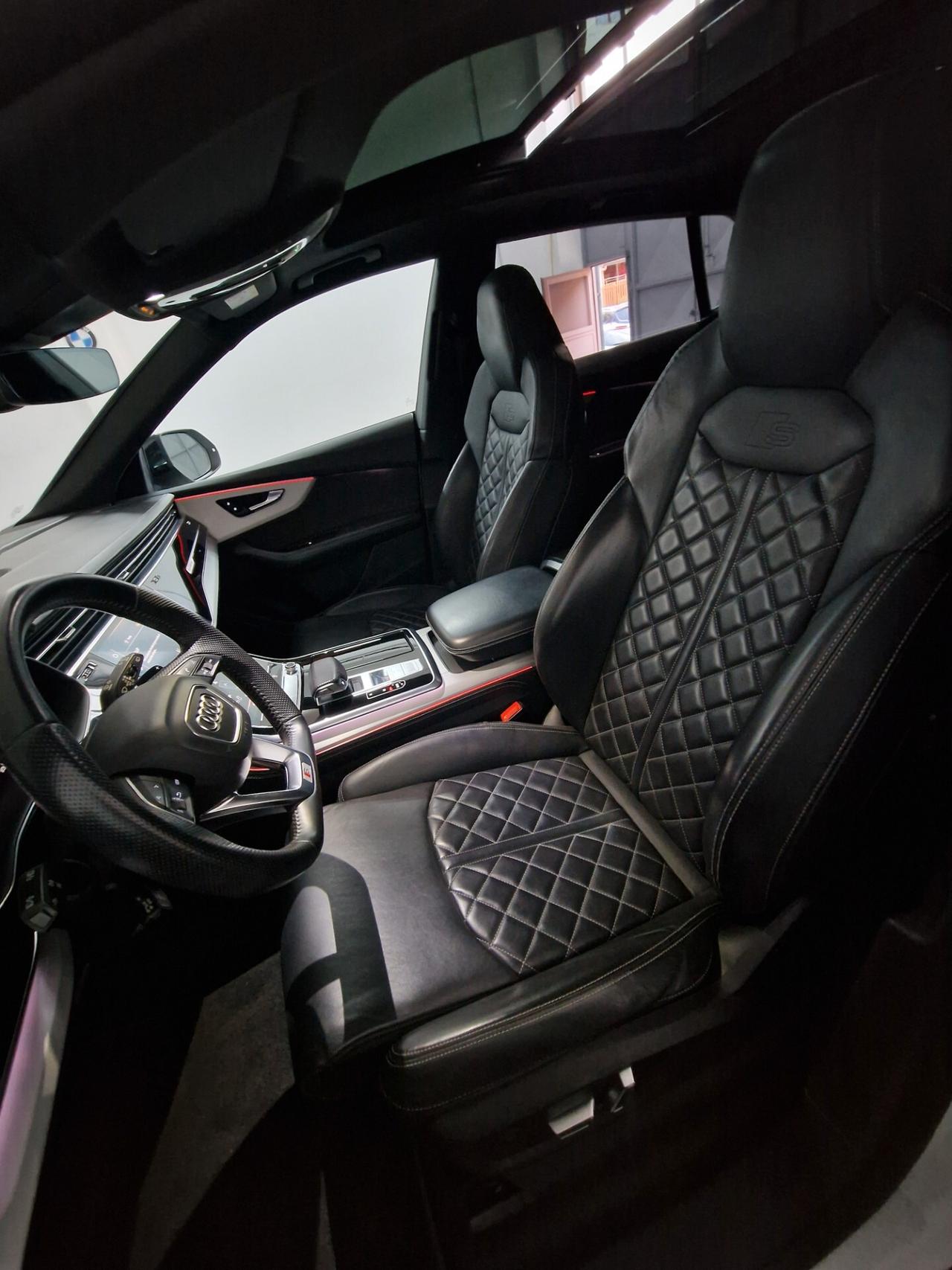 Audi Q8 SQ8 TDI quattro tiptronic sport attitude