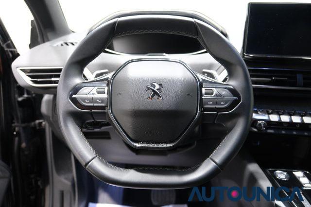 PEUGEOT 3008 HYBRID4 300 E-EAT8 ALLURE PACK