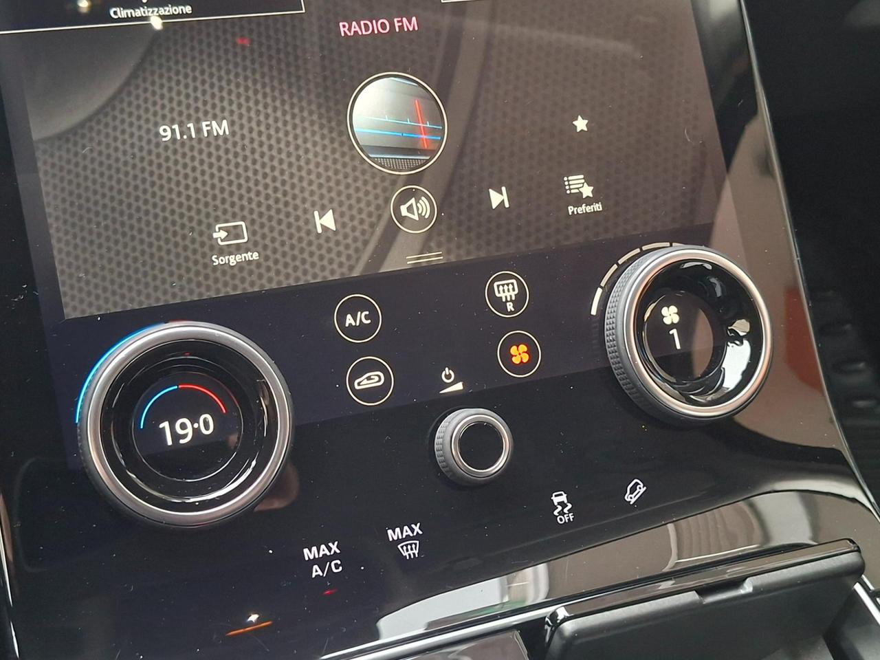 Land Rover Range Rover Velar 2.0d i4 SE 180cv 24 mesi garanzia