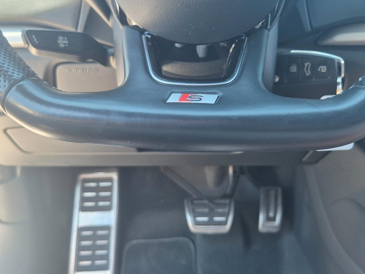 Audi A3 SPB 2.0 TDI S tronic S-LINE