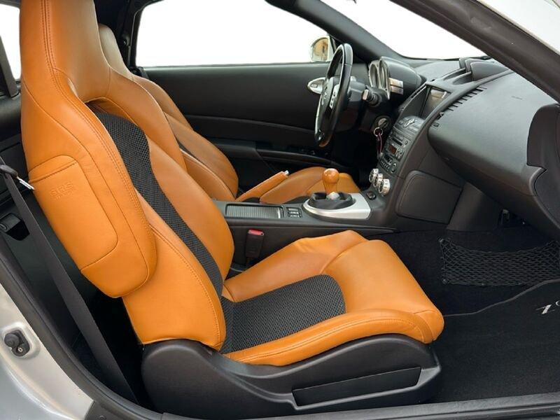 Nissan 350Z 350 z roadster lev 2