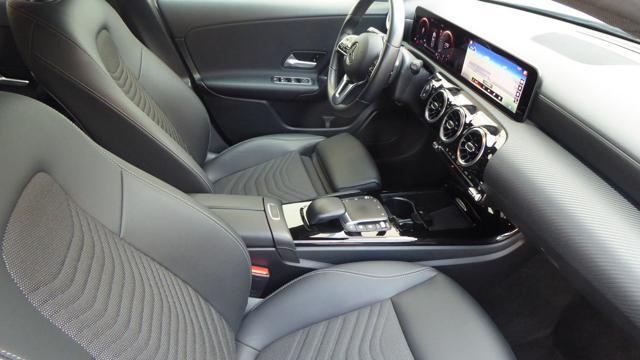 MERCEDES-BENZ A 180 d Automatic Sport