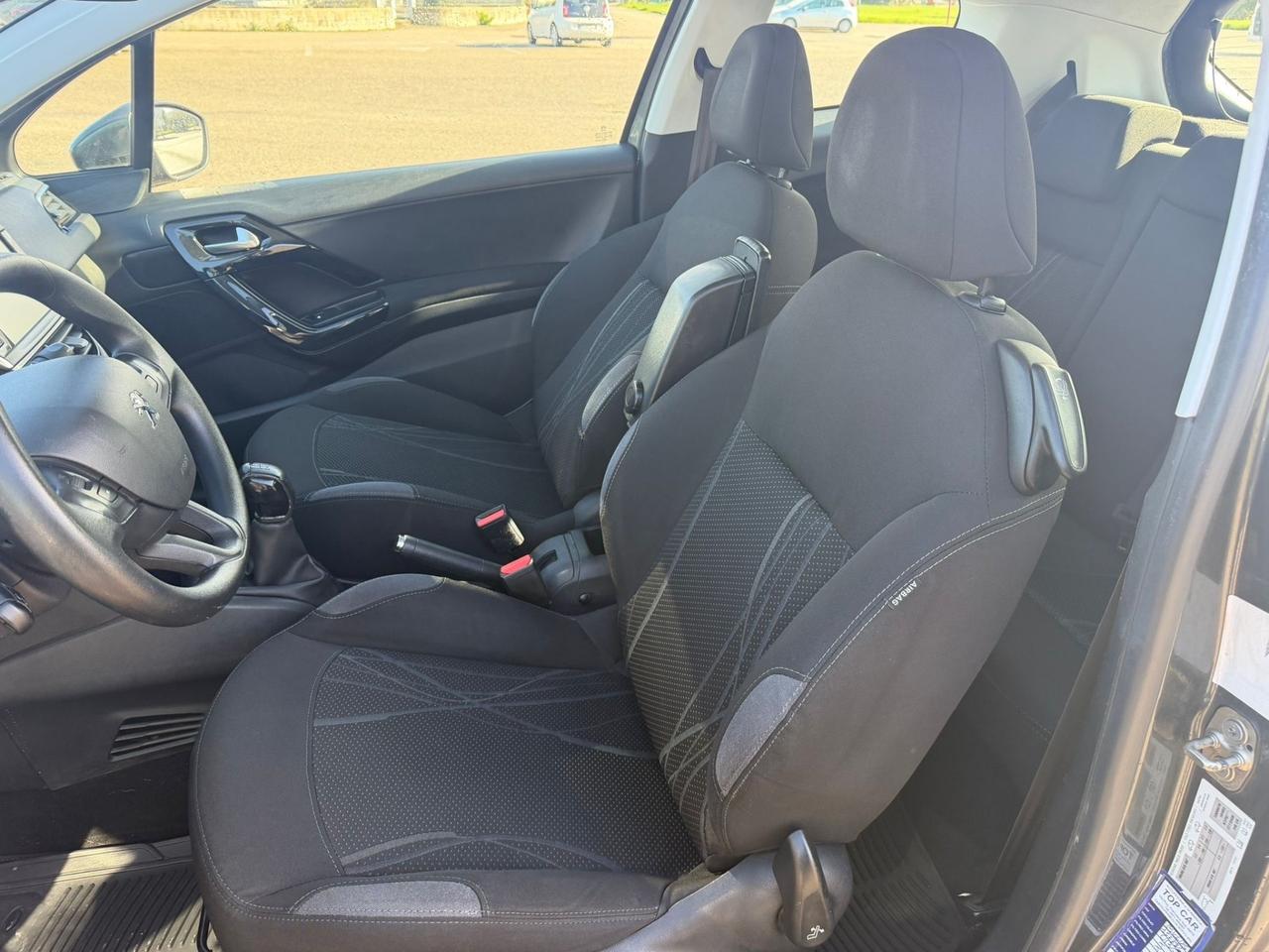 Peugeot 208 1.2 benzina. 12 mesi di garanzia