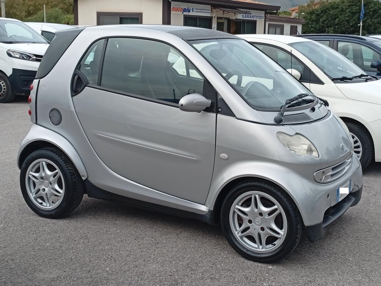 Smart ForTwo 700 coupé pure (45 kW)