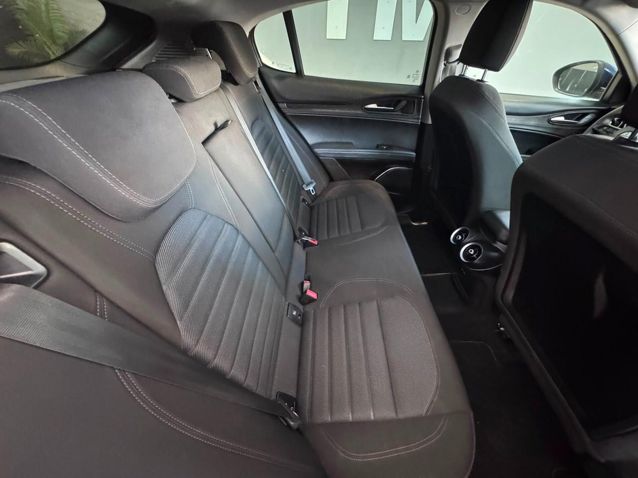 Alfa Romeo Stelvio 2.2 Turbodiesel 190 CV AT8 Q4 Business