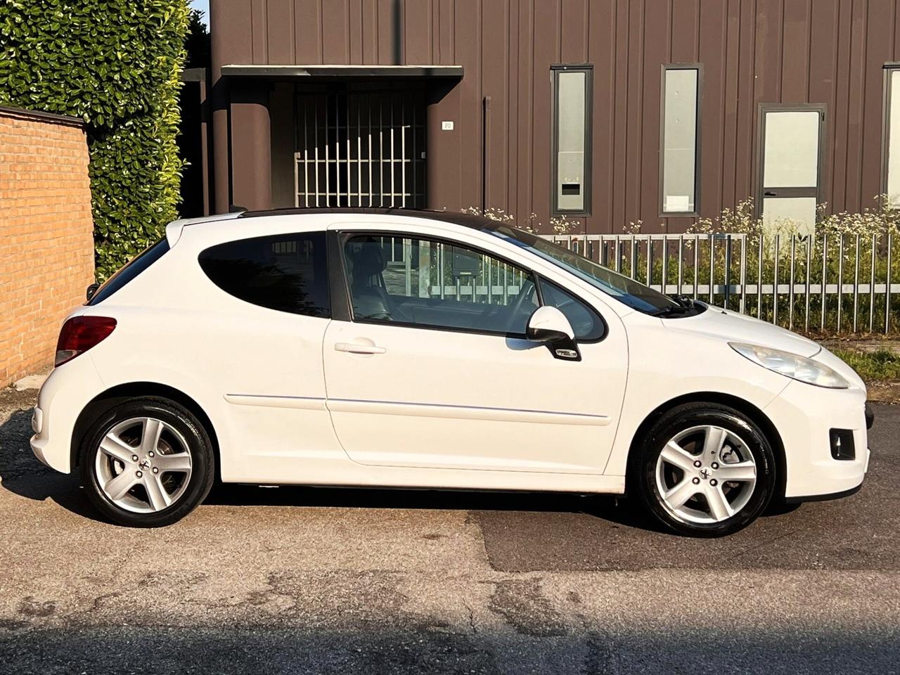 Peugeot 207 1.6 156CV 3p-U.Prop-Tag.Cert-Tetto,Pelle-Euro5
