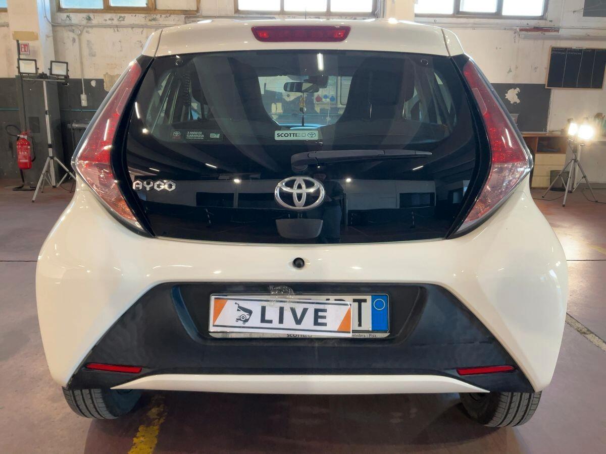 Toyota Aygo 1.0 VVT-i 69 CV 5 porte x-cool TSS