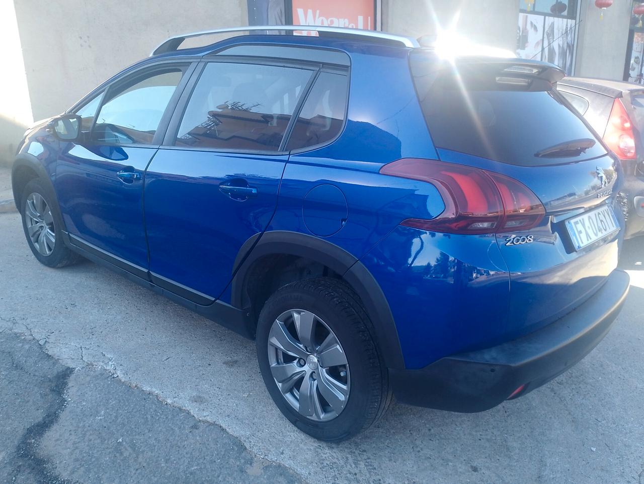 Peugeot 2008 BlueHDi 100 S&S Allure