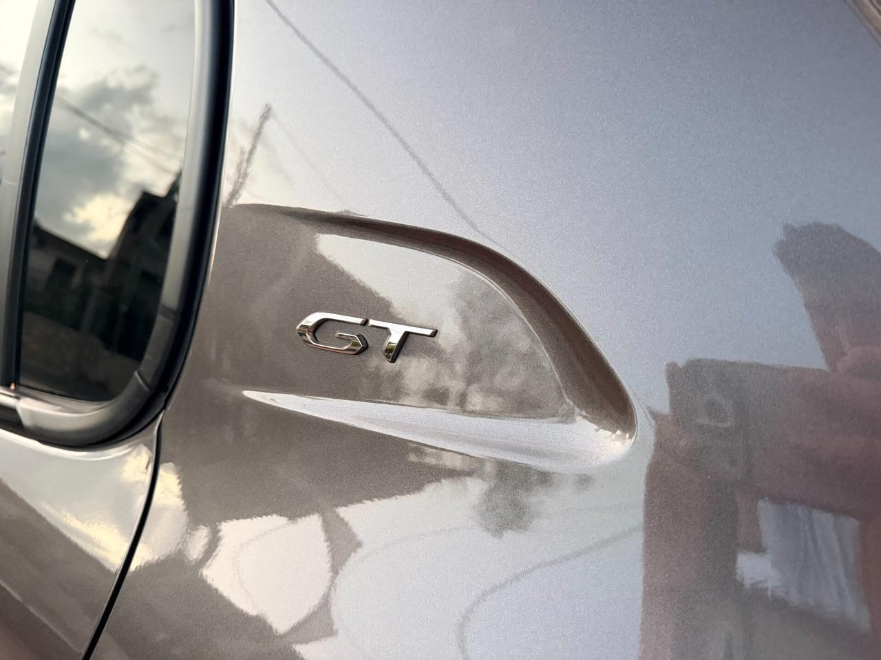Peugeot 208 BlueHDi 100 CV- GT LINE- 2021-FULL