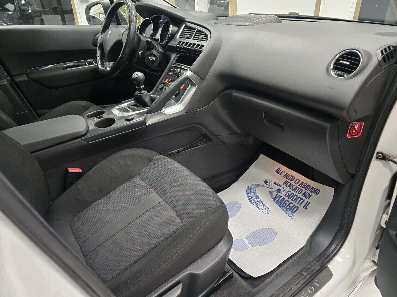 Peugeot 3008 1.6 HDi 110CV Outdoor