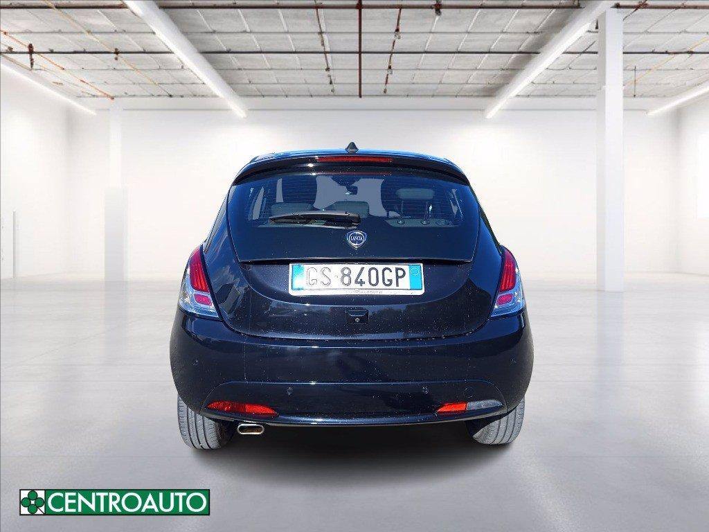 LANCIA Ypsilon 1.0 firefly hybrid Gold Plus s&s 70cv 5p.ti del 2024