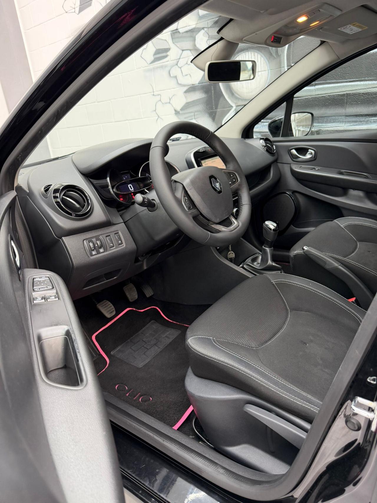 Renault Clio dCi 8V 75 CV Start&Stop 5 porte Energy Intens