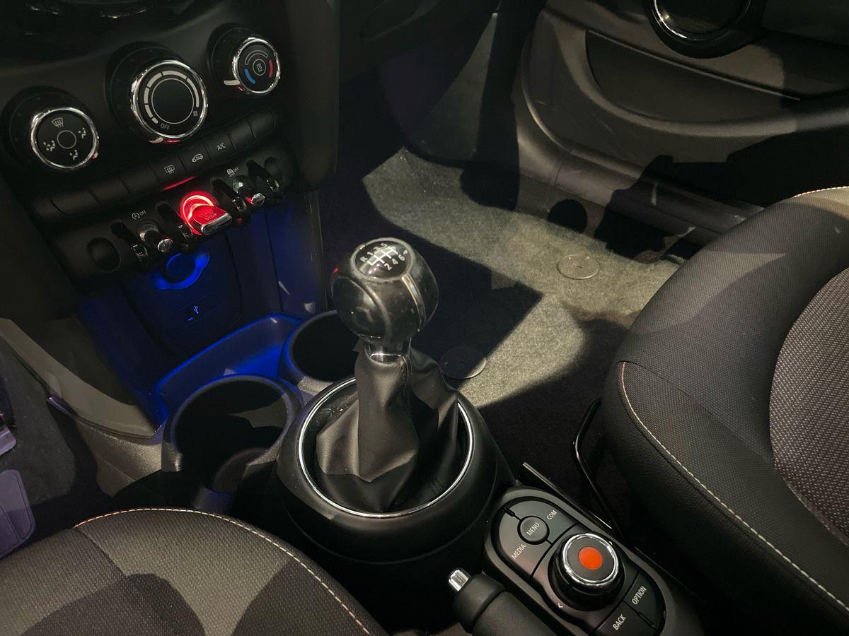 MINI Mini IV F55 2018 5p - Mini 5p 1.5 Cooper D Boost