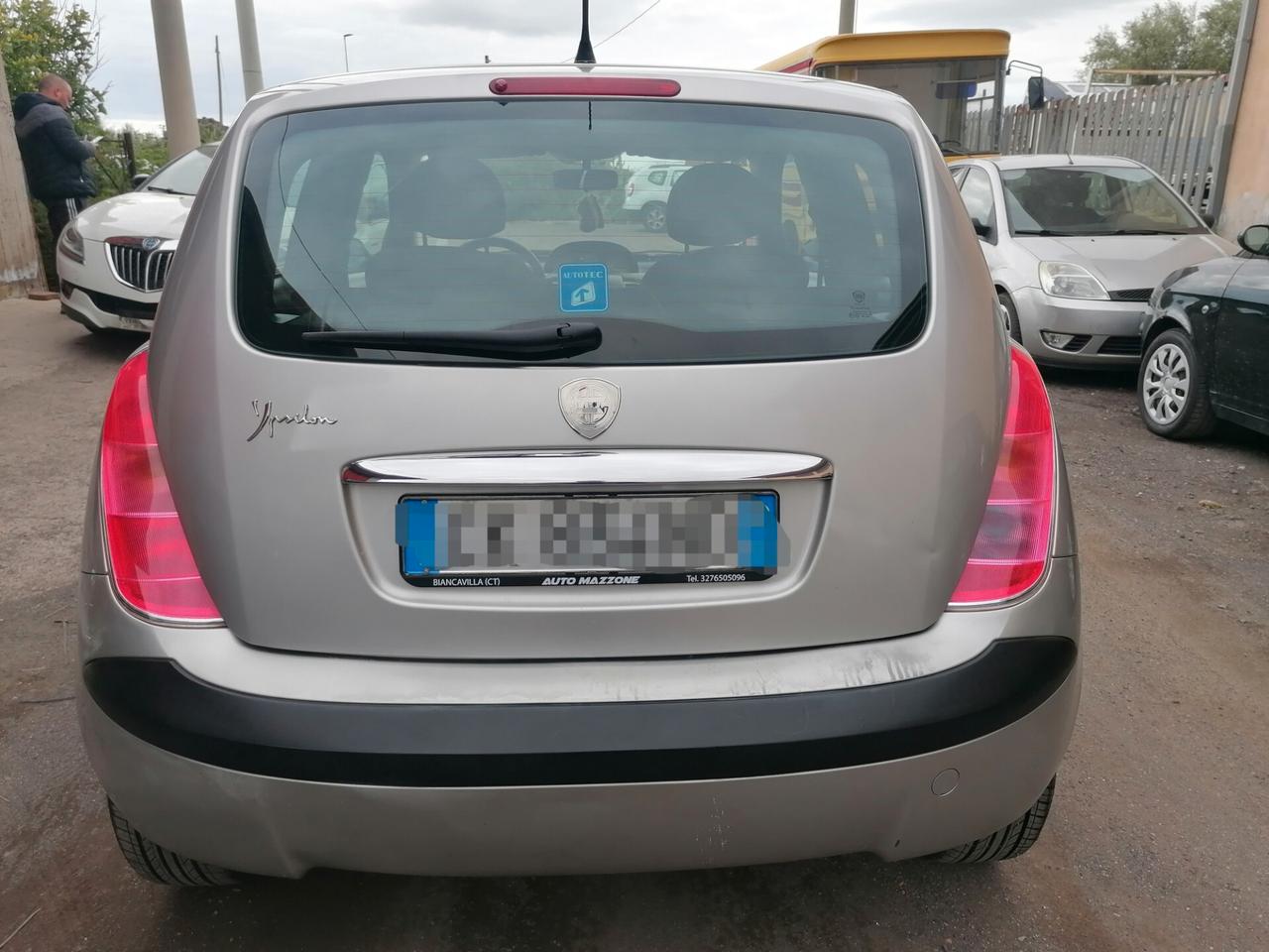 Lancia Ypsilon 1.2 16V Argento