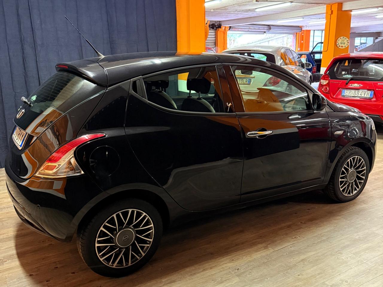 BELLISSIMA LANCIA YPSILON MTJ VERSIONE GOLD CON SOLI 50.908 KM