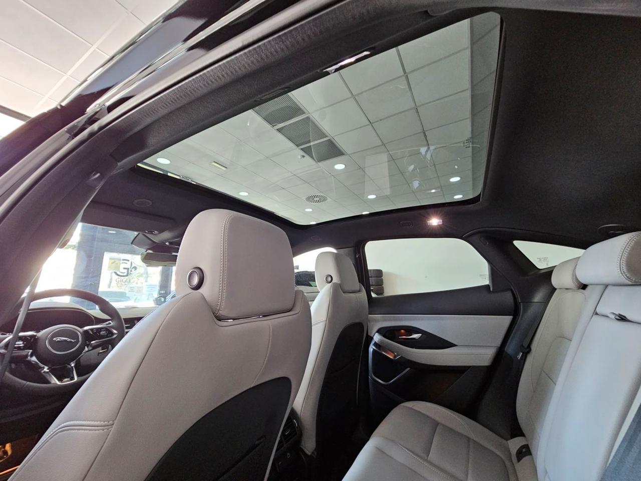 Jaguar E-Pace R-Dynamic SE Navi Camera Tetto C.20" LED BlackPack