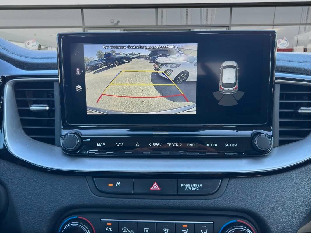 Kia Xceed 1.5 t-gdi mhev Business 160cv AUTOM E TELECAMERA