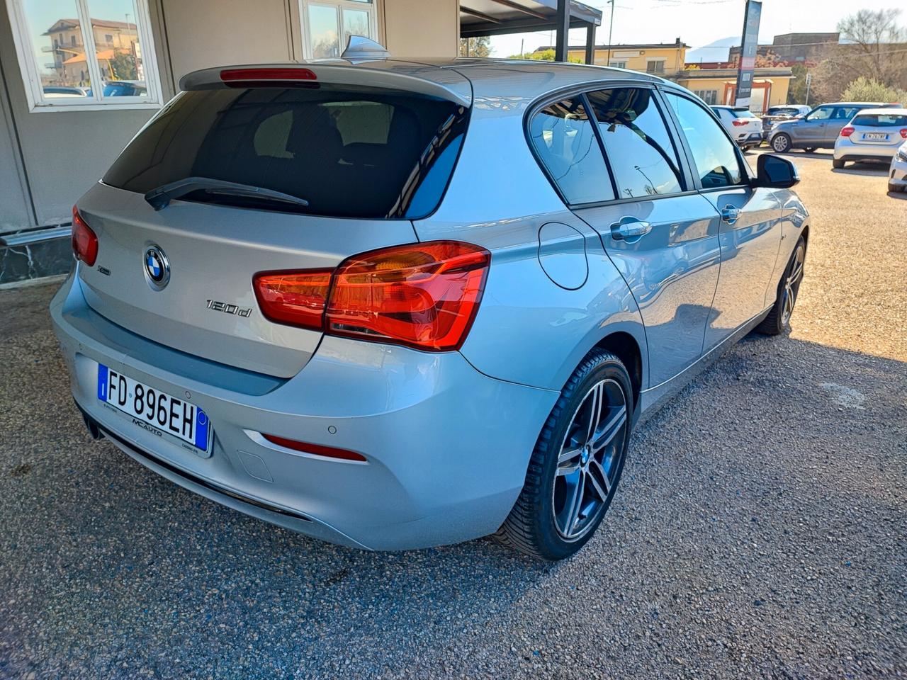 Bmw 120 120d xDrive 5p. Urban