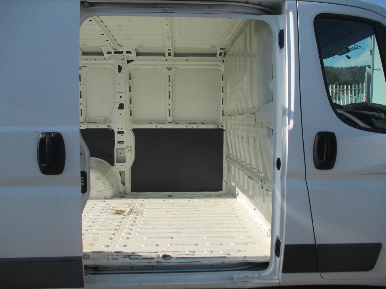 Citroen Jumper 2.2 HDI 130CV E5 FURGONE CORTO T.BASSO 195000 KM