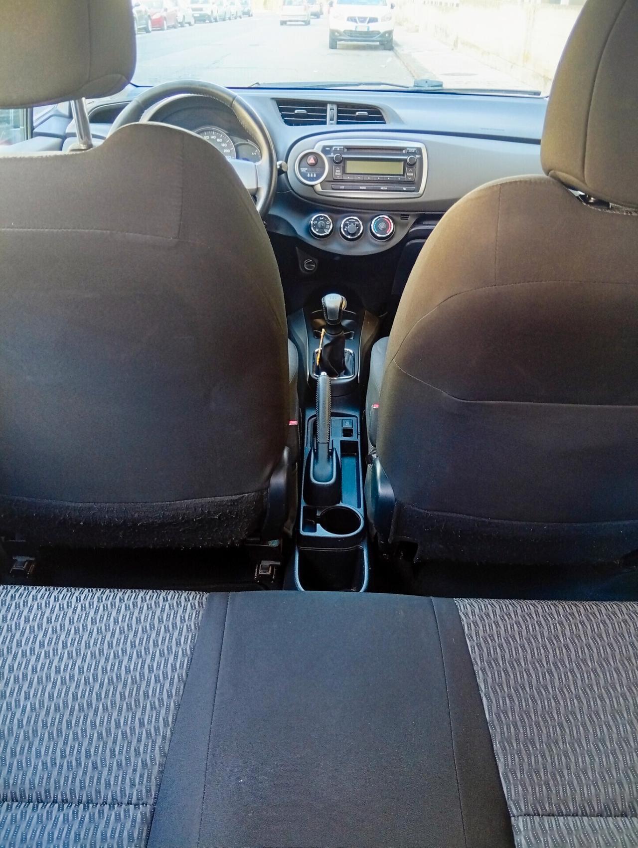 Toyota Yaris 1.0 5 porte Lounge