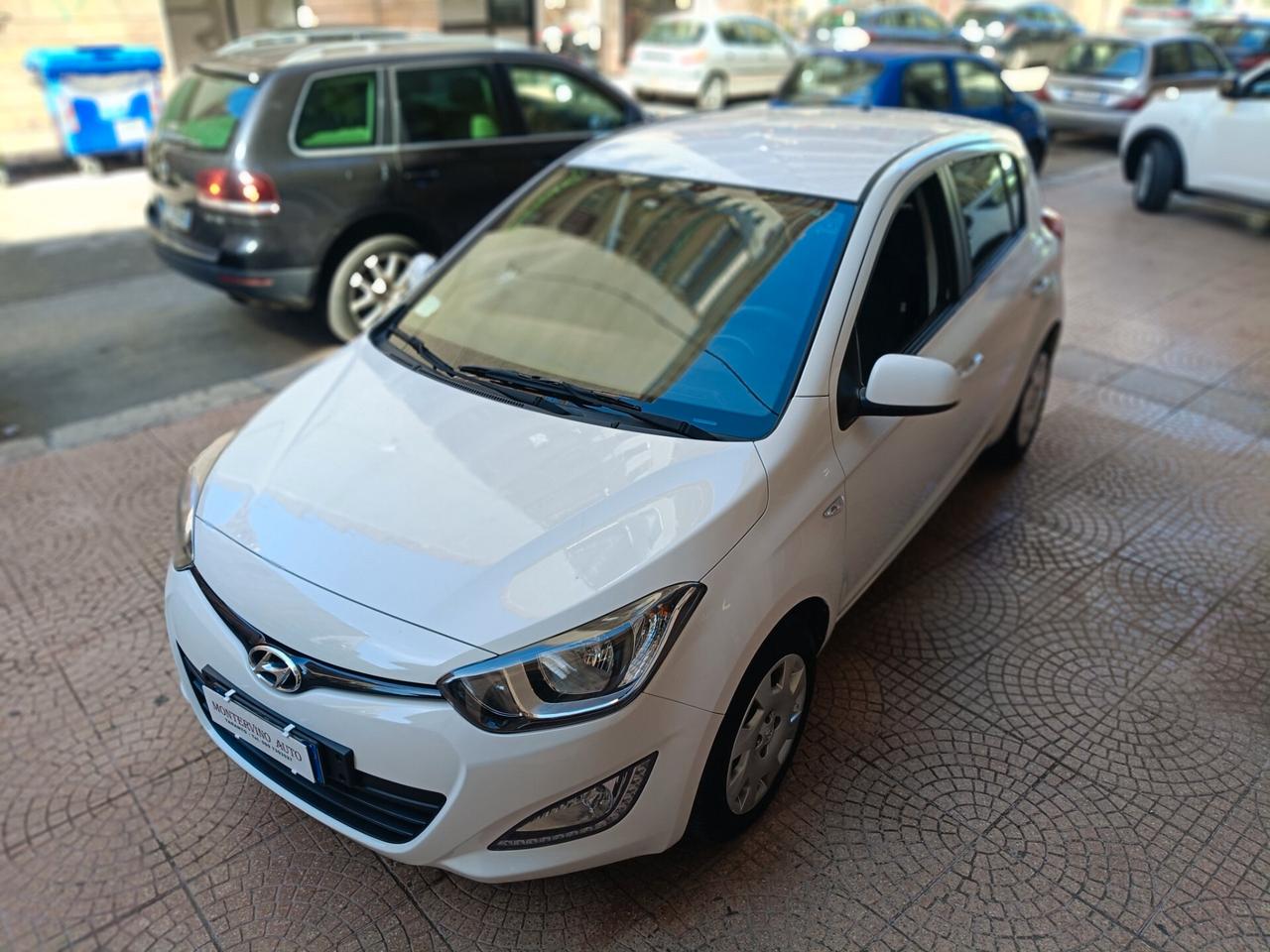 Hyundai i20 1.1 CRDi 5p.-NEOPATENTATI-Euro 7990