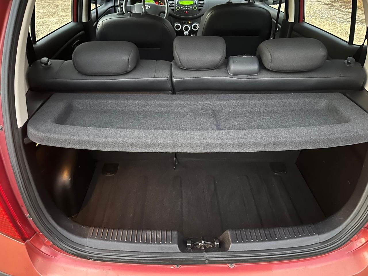 Hyundai i10 1.1 Benzina - Neopatentati