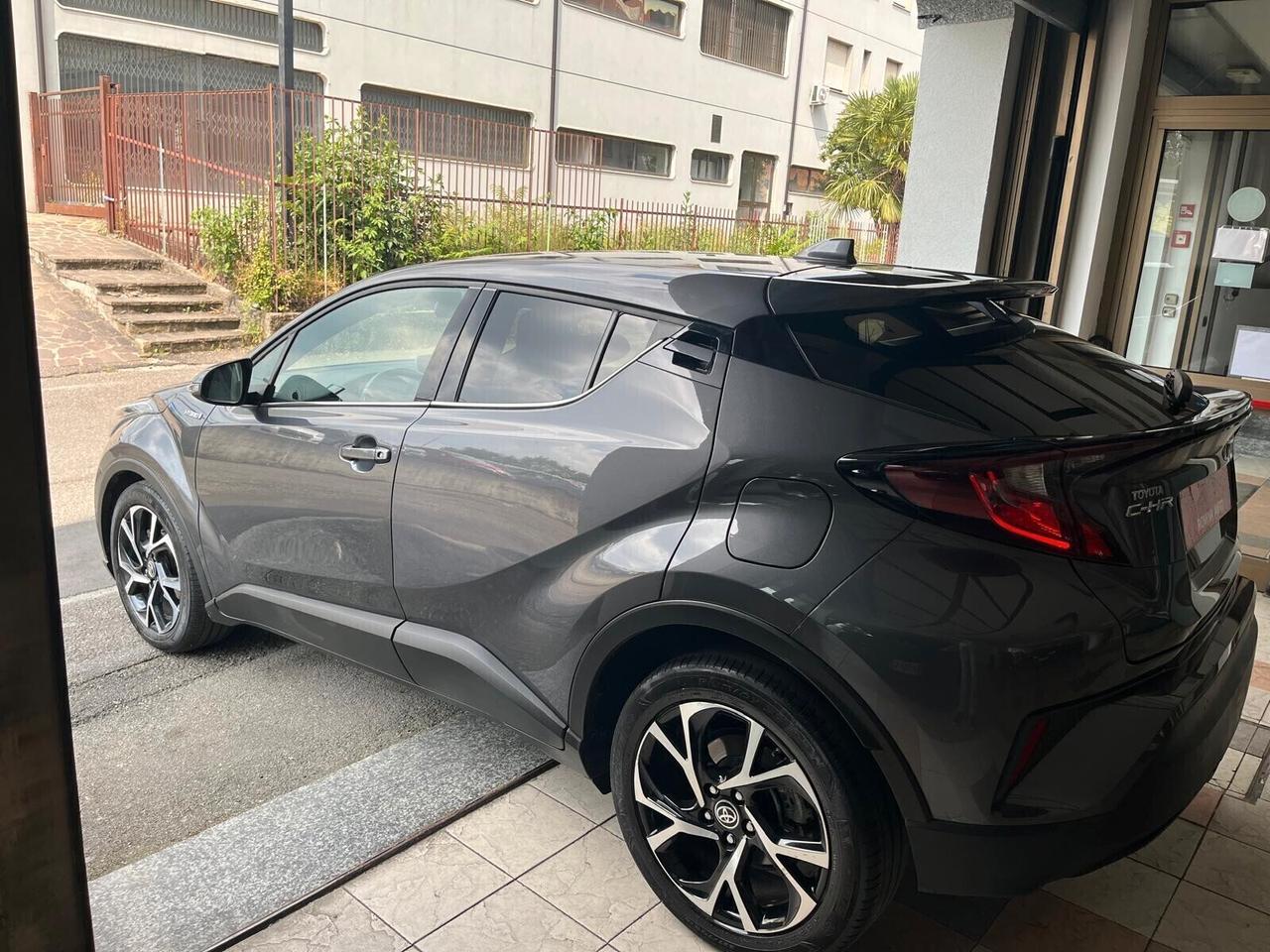 Toyota C-HR 1.8 Hybrid E-CVT Trend ADATTA AI NEOPATENTATI