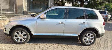 Volkswagen Touareg 2.5 R5 TDI Tiptronic Exclusive