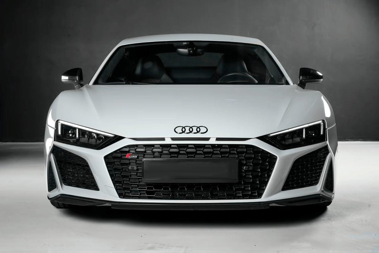 Audi R8 Performance V10 620hp Quattro