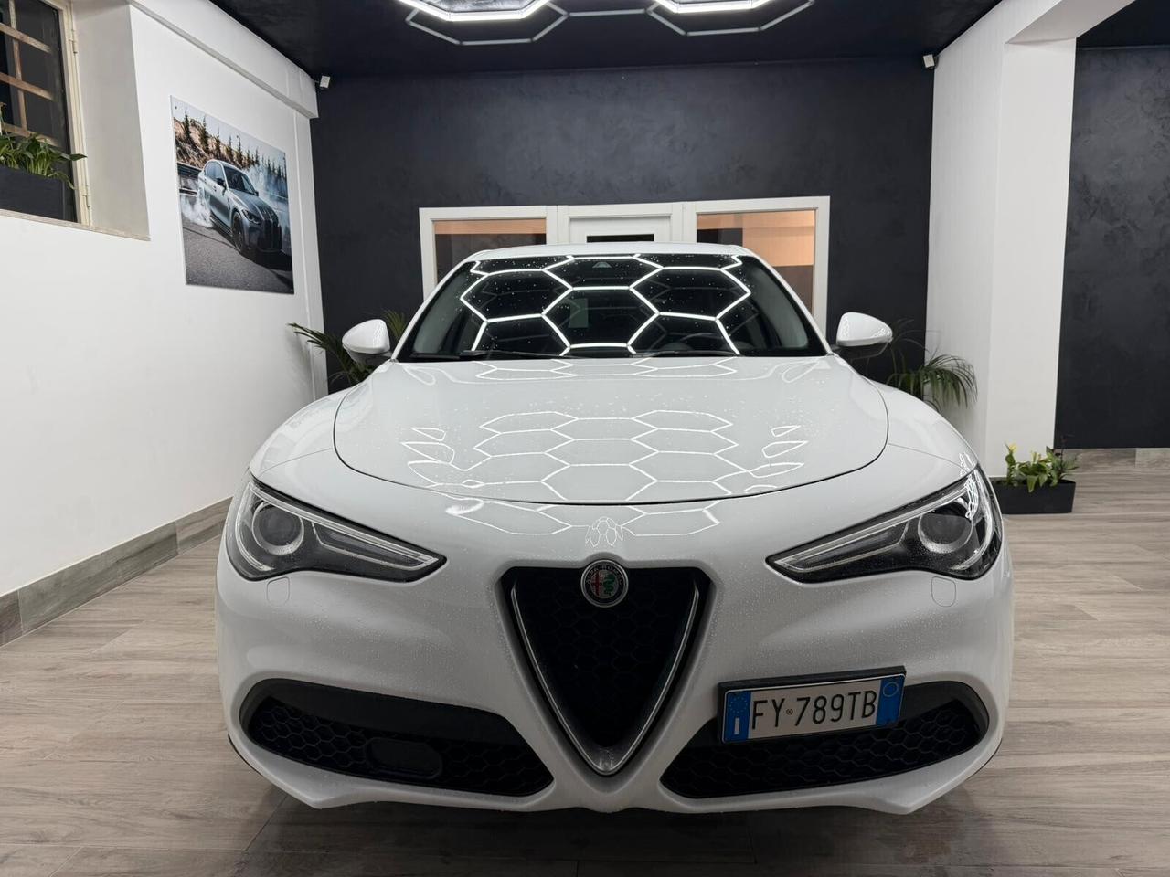 Alfa Romeo Stelvio 2.2 AT8 160cv Q2 Sport Tech