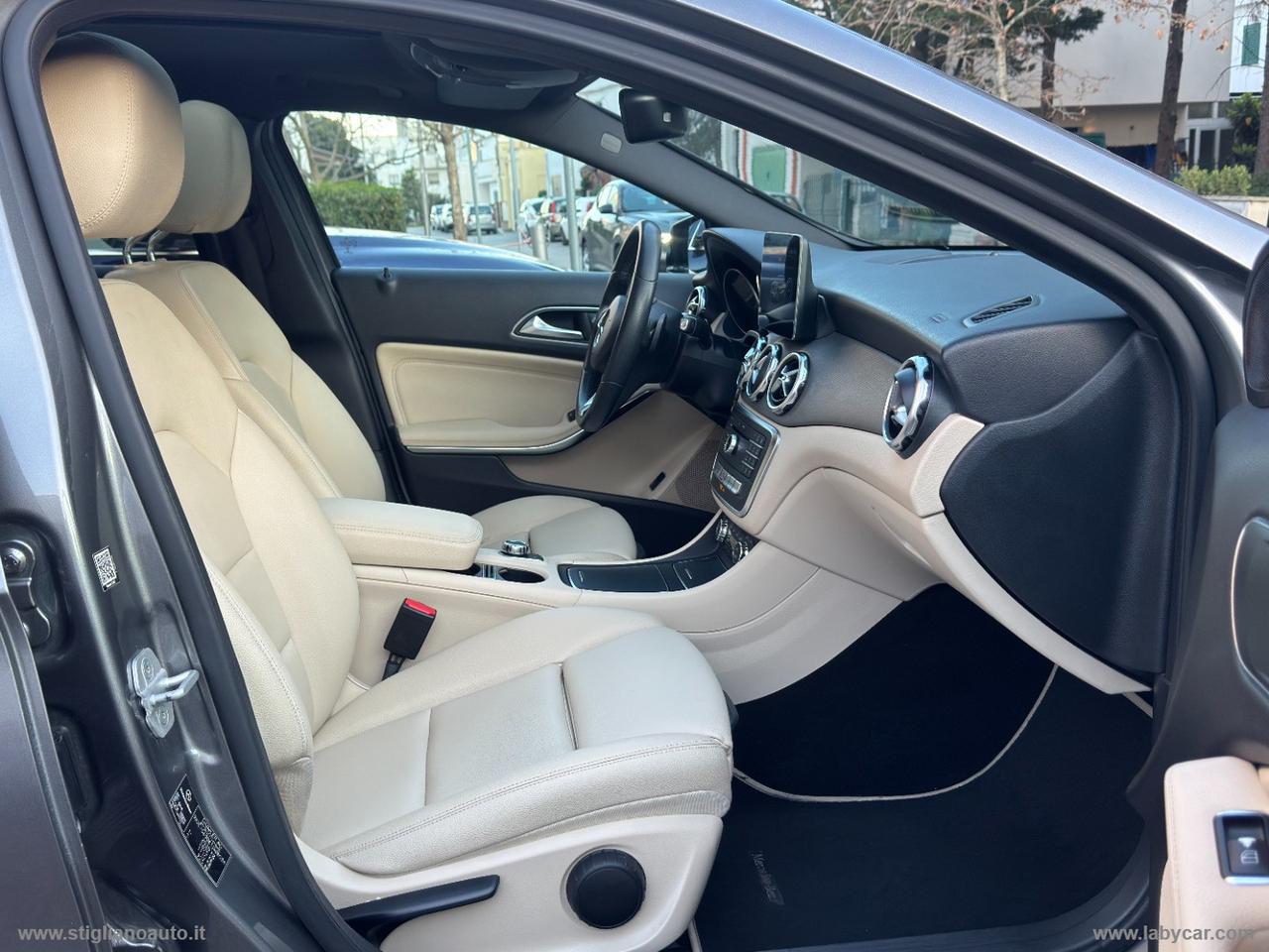 MERCEDES-BENZ GLA 200 d Automatic Sport TETTO PELLE TELEC POST