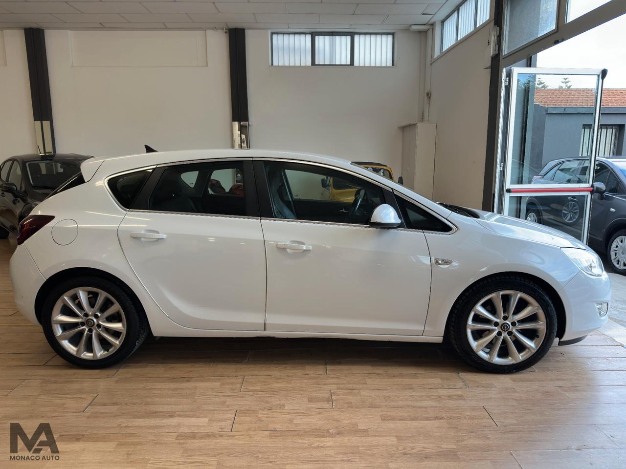 OPEL ASTRA COSMO 1.7 CDTI 110CV 2011