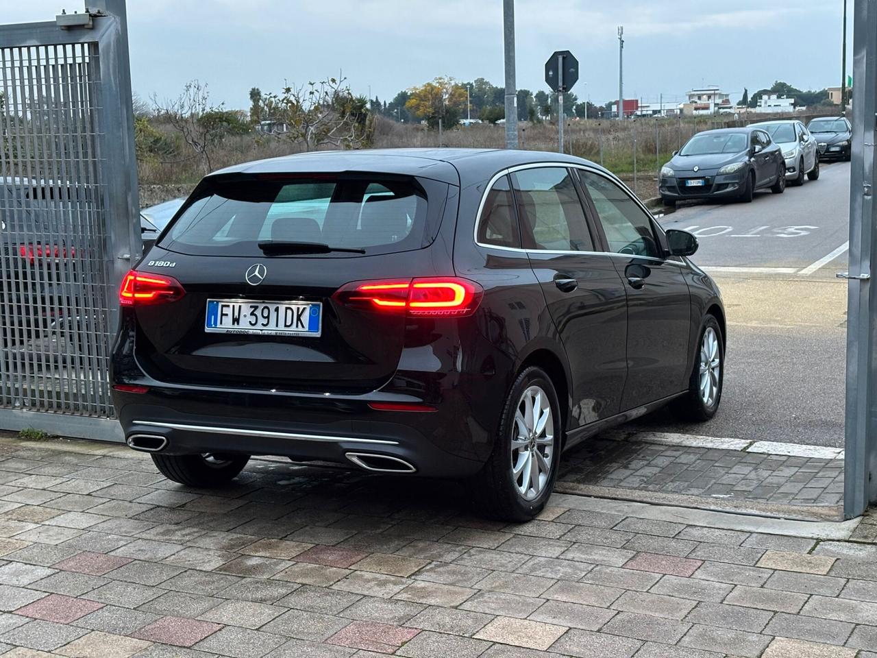 Mercedes B180d Sport LED- 2019