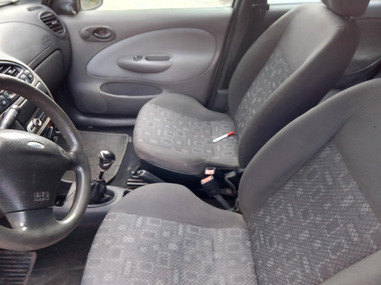 Ford Fiesta 1.4 16V 5p. Zetec