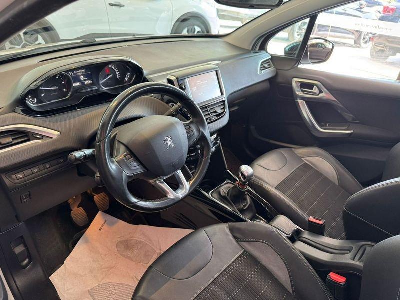 Peugeot 2008 1.6 BlueHDi 120 CV Féline