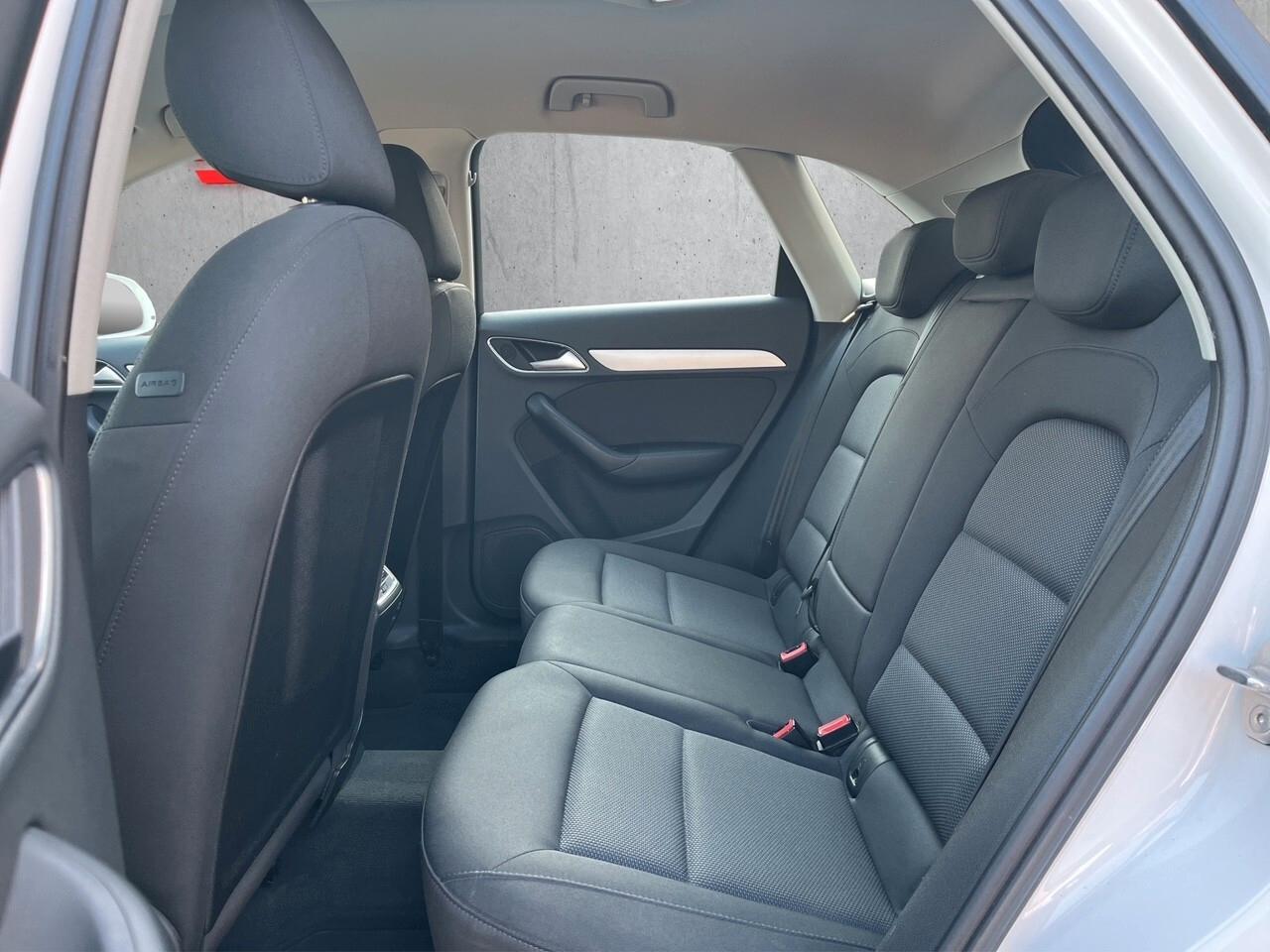 Audi Q3 2.0 TDI 120 CV Sport