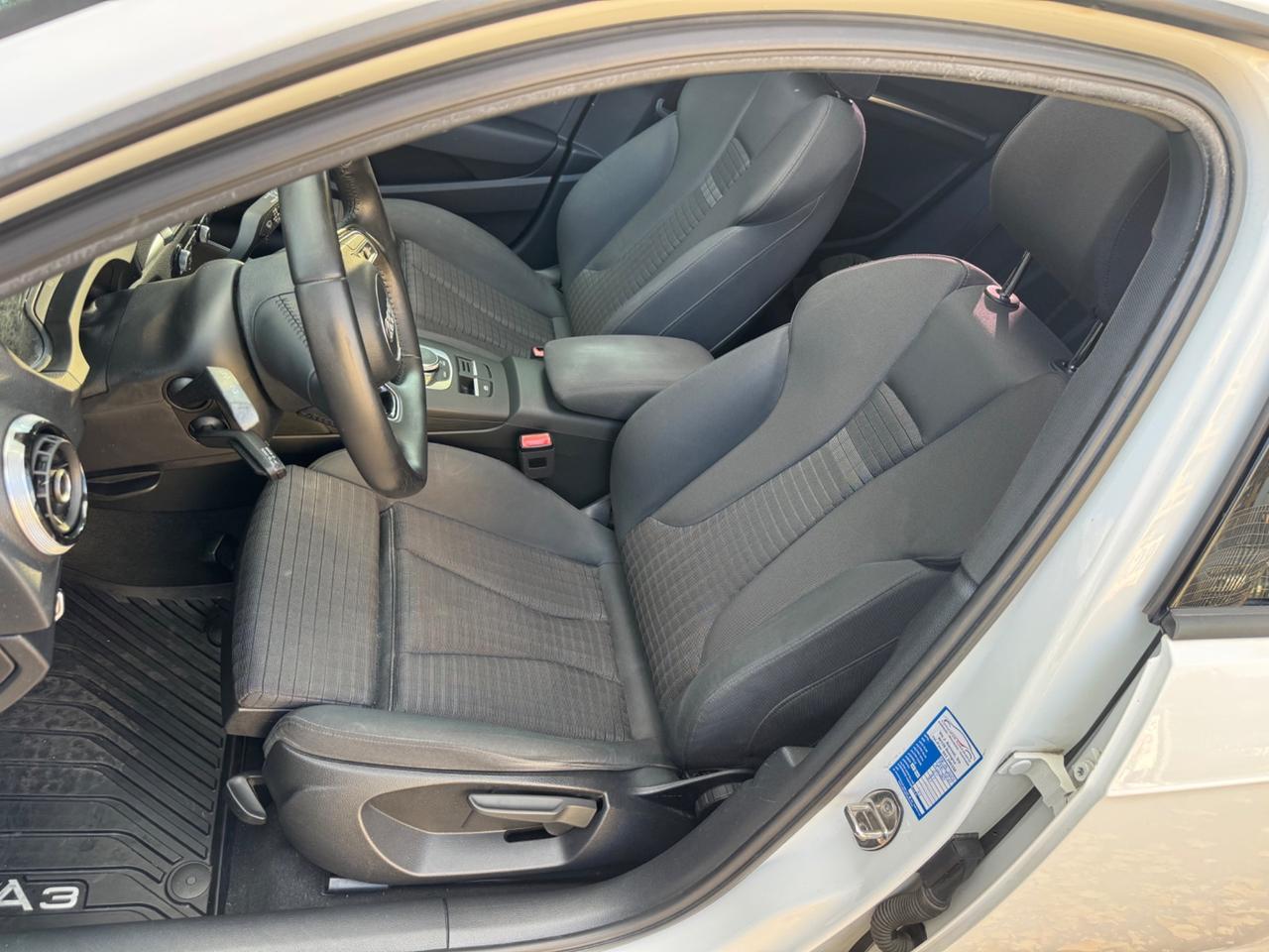 Audi A3 SPB 1.6 TDI Sport neopaten garanzia 12 mesi