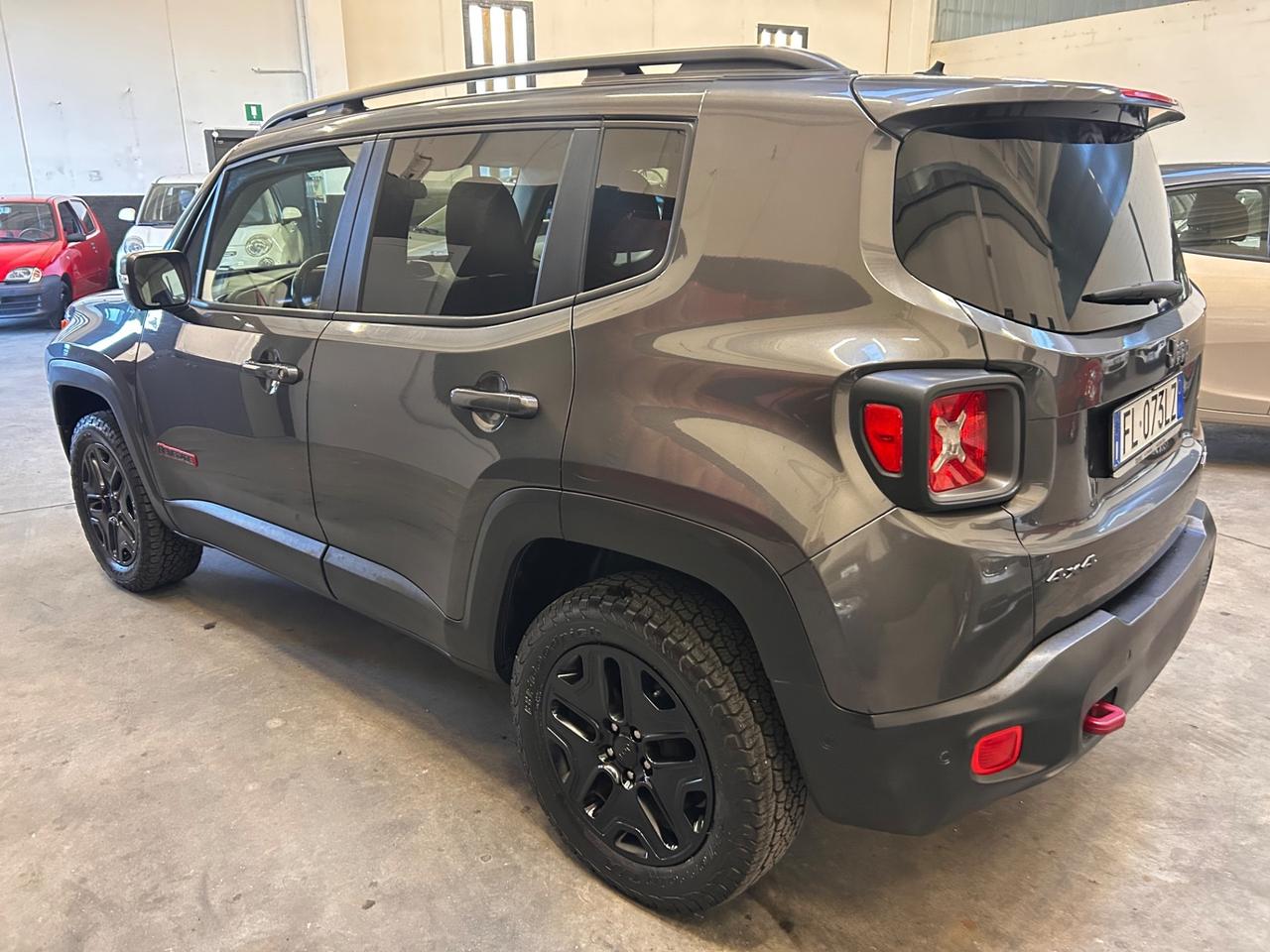 Renegade 2.0 Mjt 170CV 4WD Active Drive Low Trailhawk