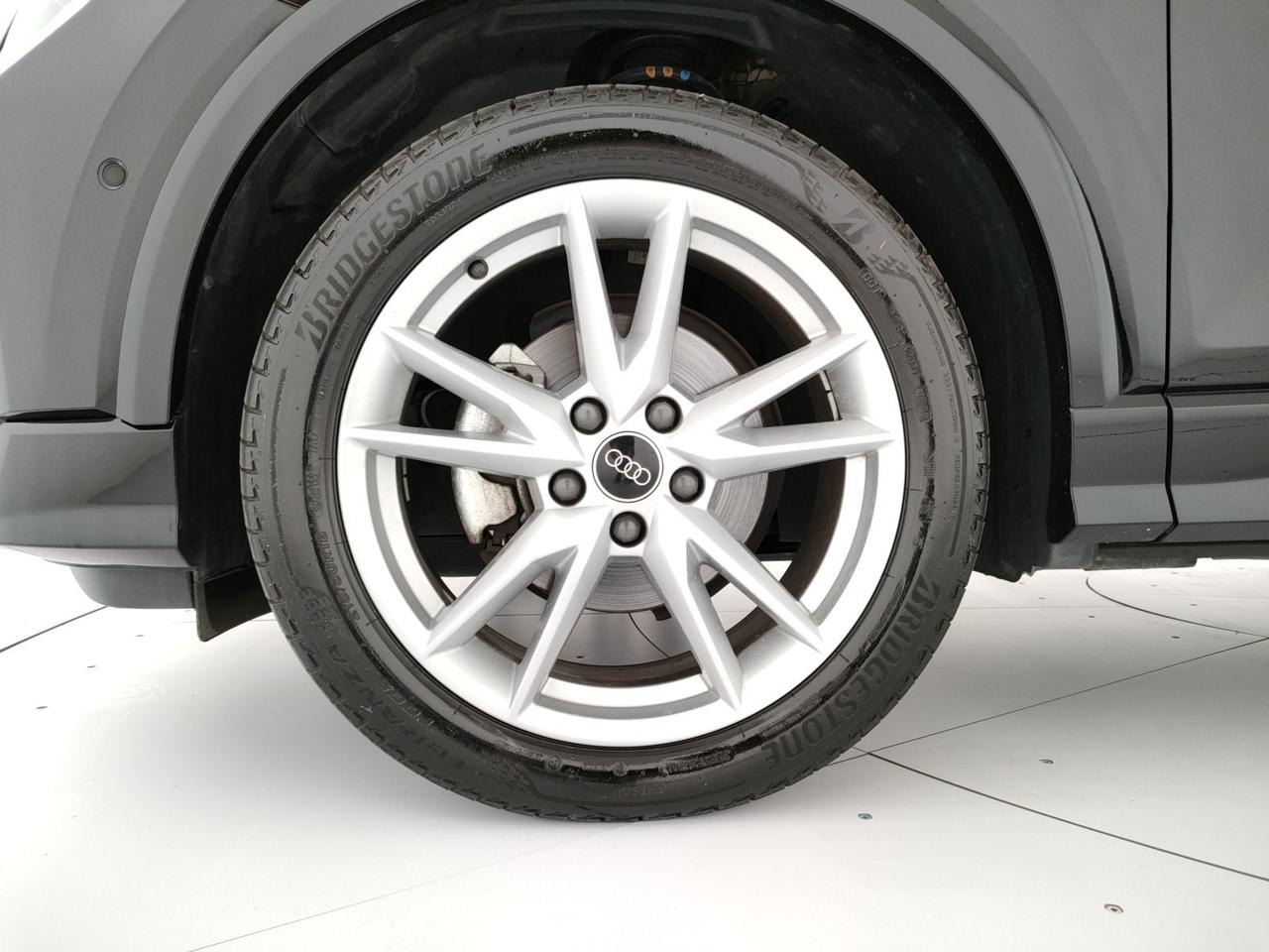 Audi Q2 35 1.5 tfsi s line edition s-tronic