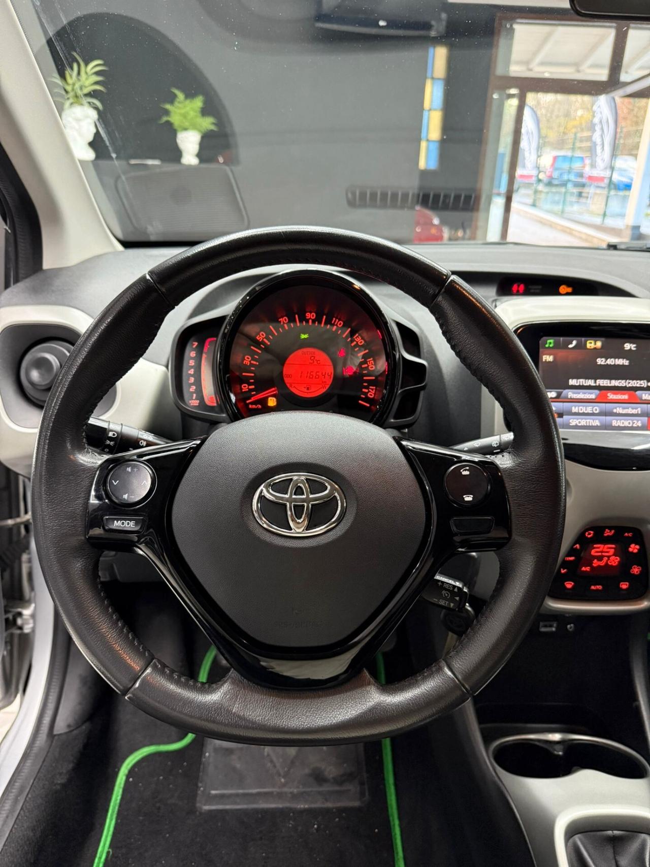 Toyota Aygo 1.0 VVT-i 69 CV 5 porte x-clusiv