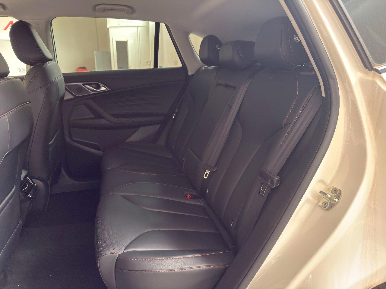 Mg HS 1.5 hybrid+ Luxury auto