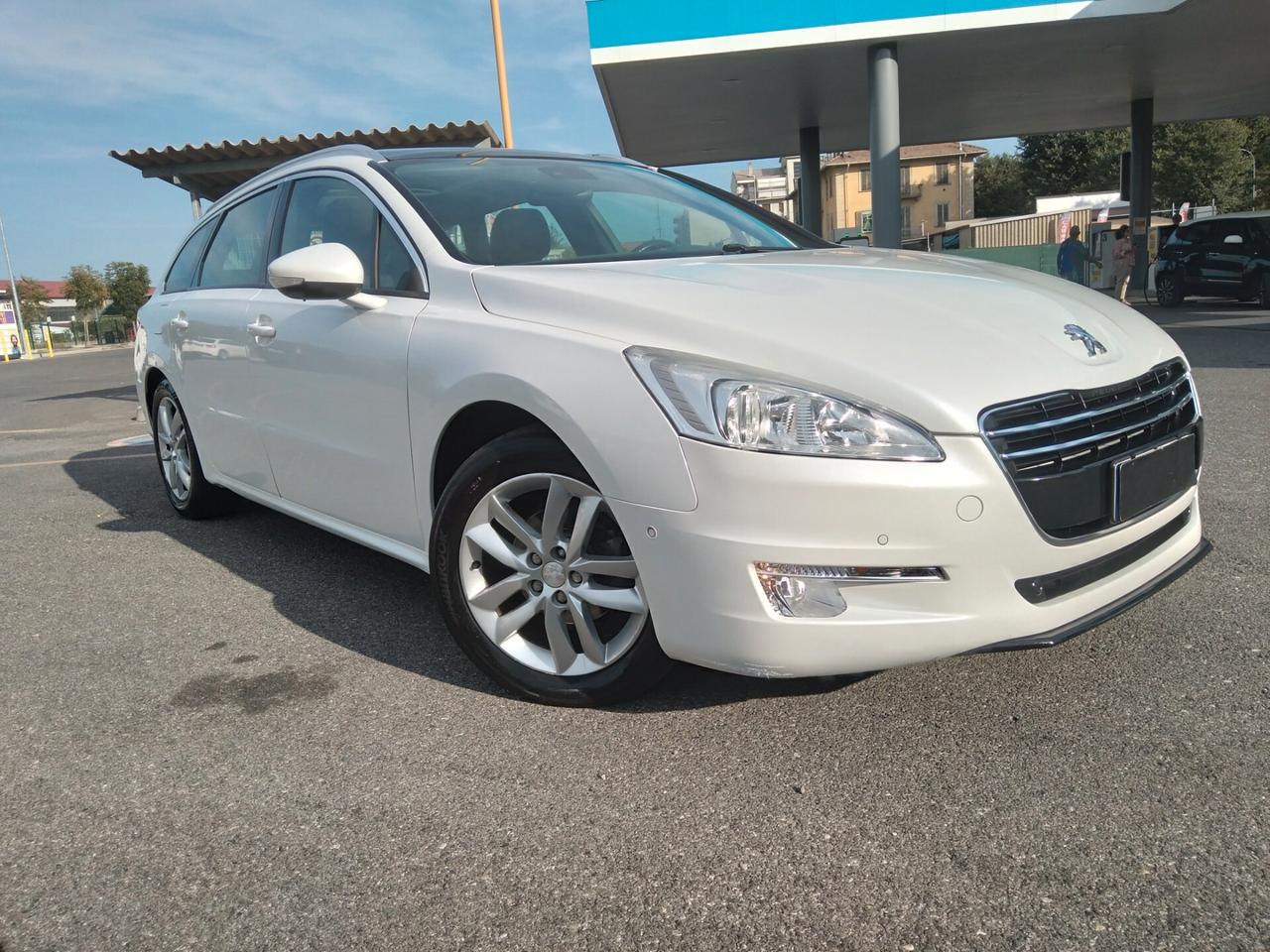 Peugeot 508 2.0 HDi 140CV SW Ciel Allure x neopatentati