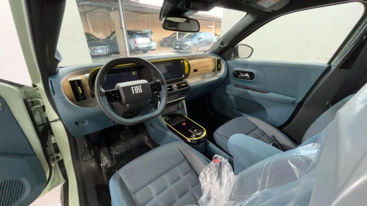 Fiat Grande Panda 1.2 Hybrid 110 CV S&S La Prima KM0