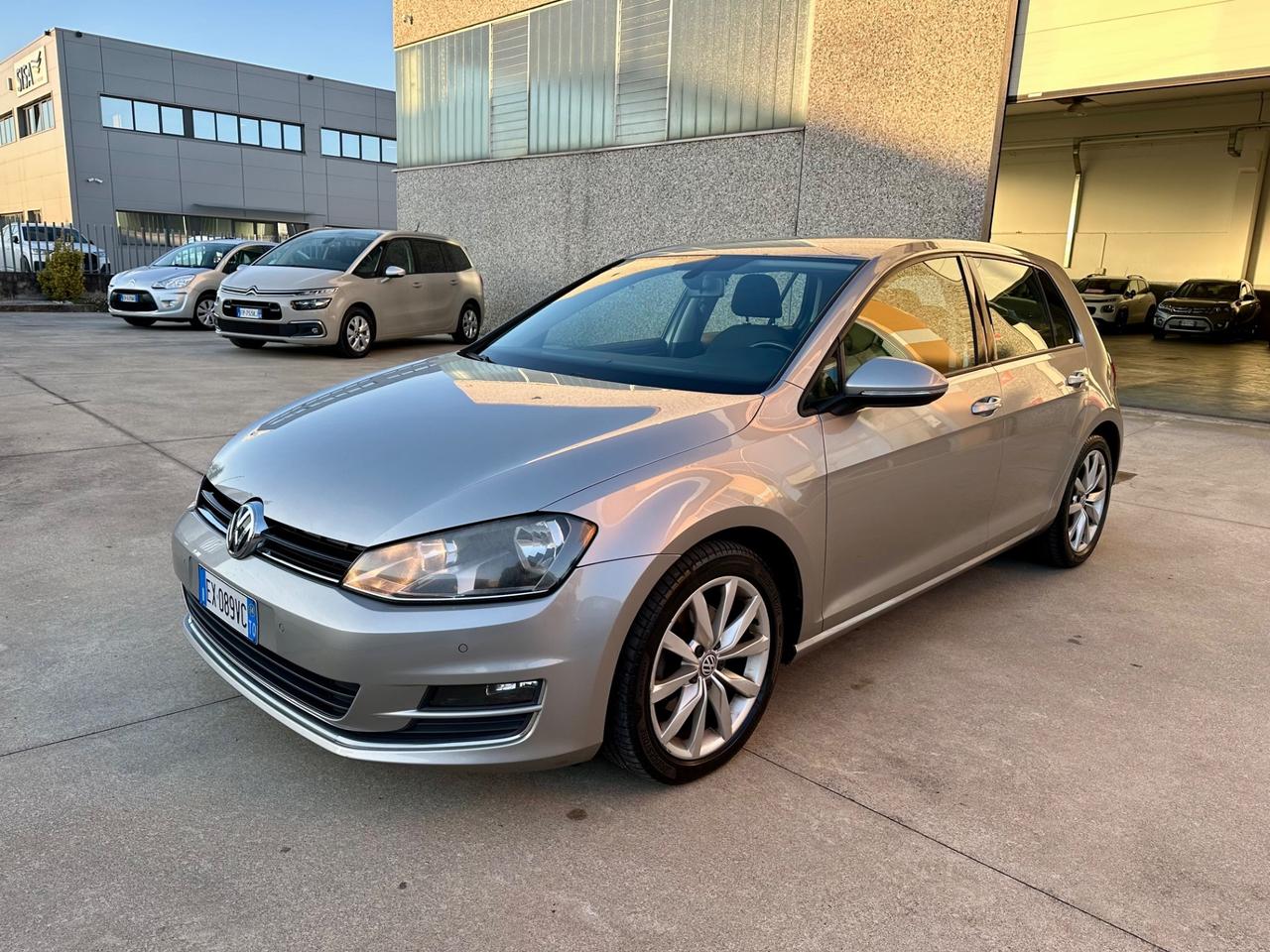 Volkswagen Golf 2.0 TDI DSG 5p. Highline BlueMotion Technology