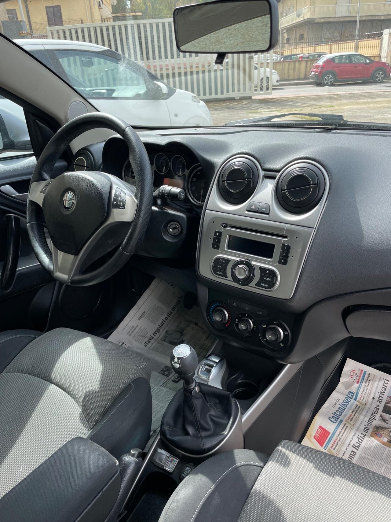 Alfa Romeo MiTo 1.4 105 CV M.air S&S Distinctive Sport Pack