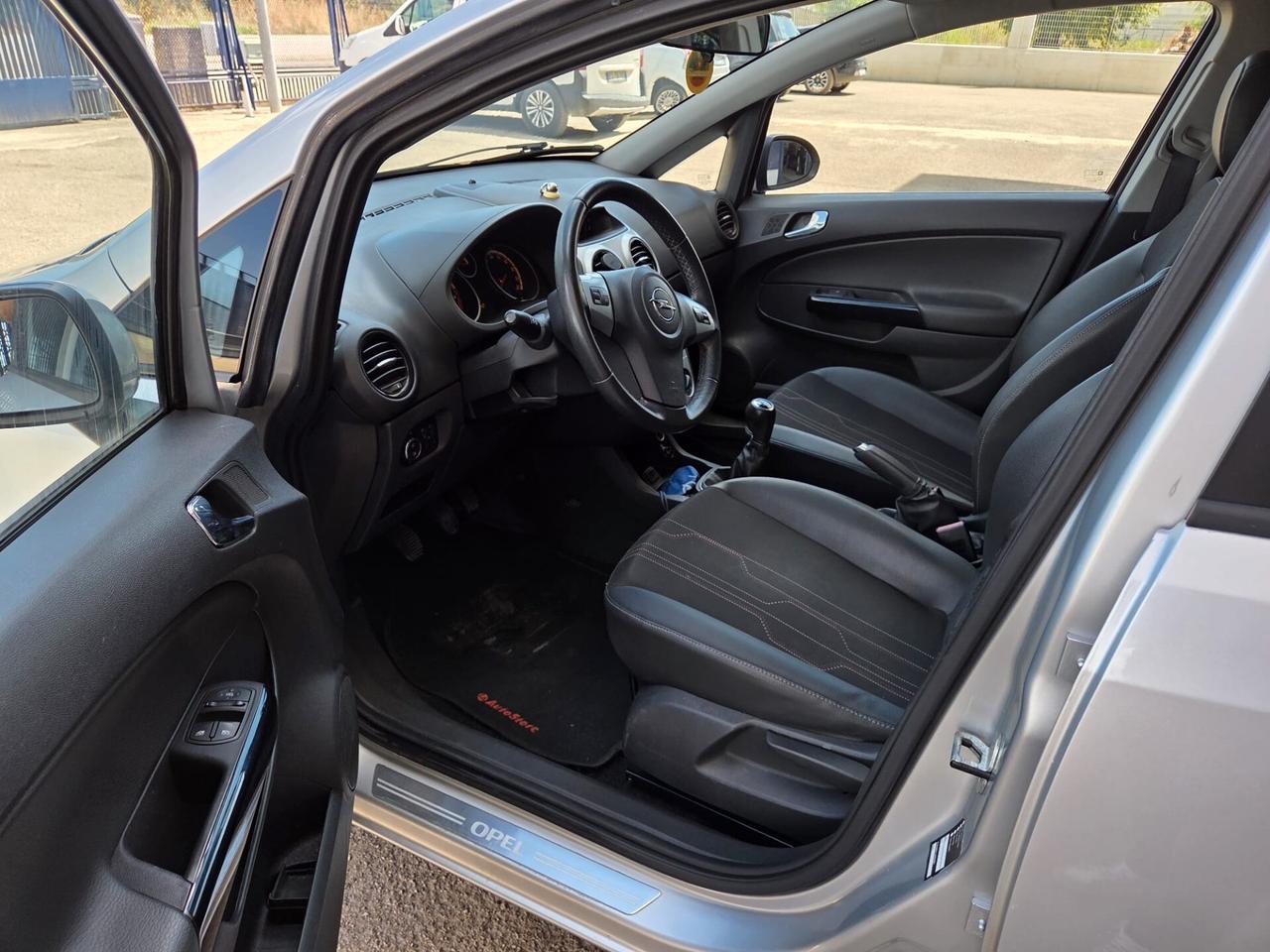 Opel Corsa 1.2 85CV 5 porte GPL-TECH One