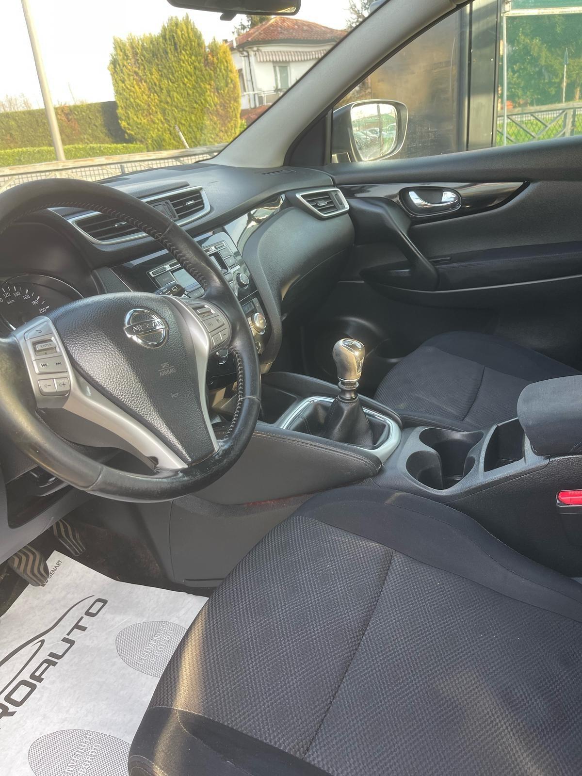 Nissan Qashqai 1.5 dCi N-Connecta